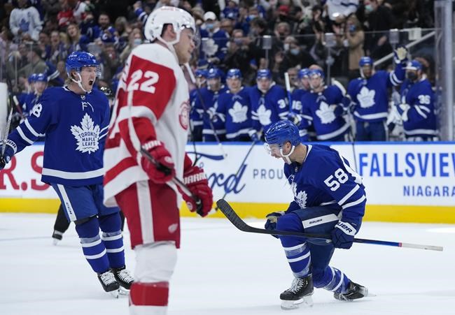Tavares leads Maple Leafs over Red Wings 5-4 despite sloppy third period | iNFOnews.ca