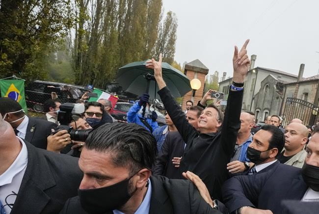 Brazil's Bolsonaro cheered, jeered in Italian town for honor | iNFOnews.ca Brazil's Bolsonaro cheered, jeered in Italian town for honor | iNFOnews.ca