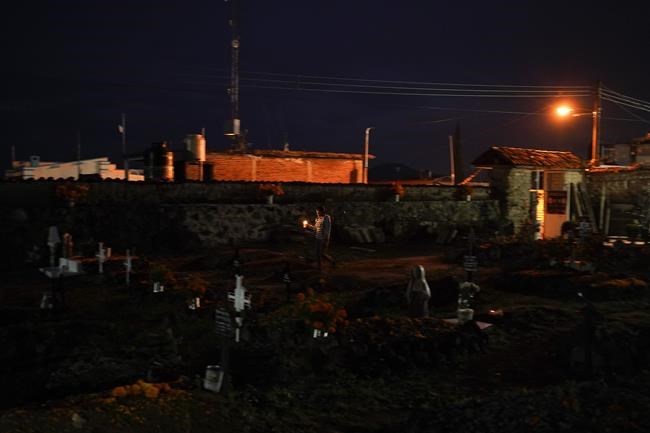 Mexican villages try to preserve authentic Day of the Dead | iNFOnews.ca