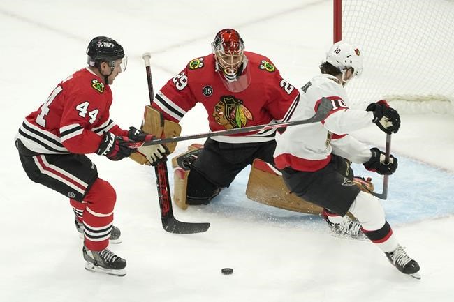 Kane gets hat trick as Blackhawks beat Senators for 1st win | iNFOnews.ca