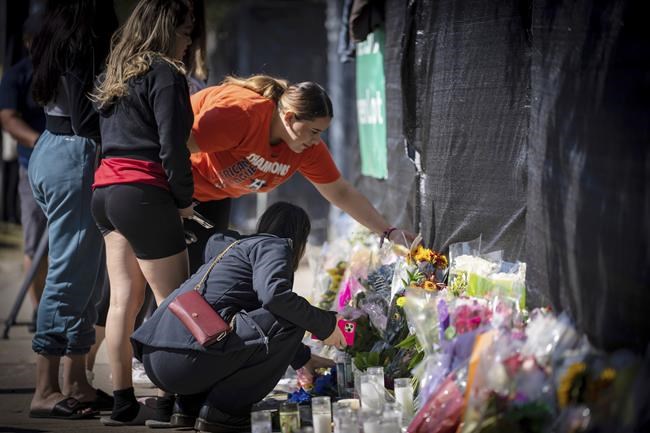 Houston concert deaths spur calls for independent review | iNFOnews.ca