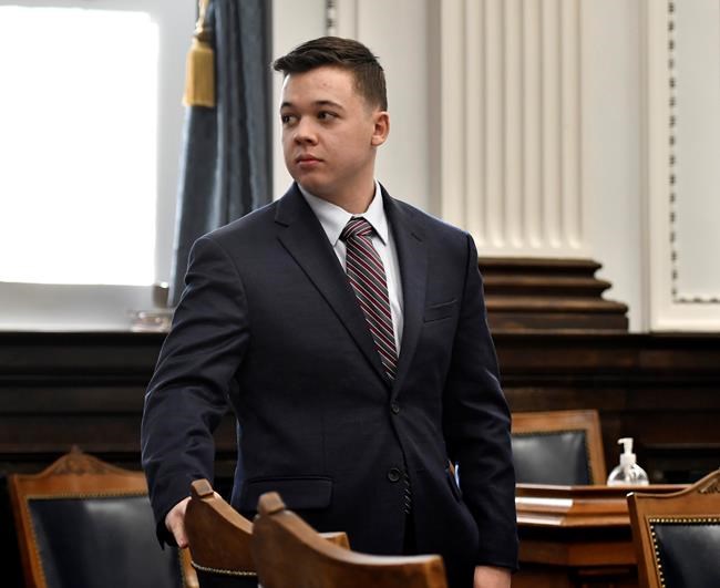 Shooting victim says he was pointing his gun at Rittenhouse | iNFOnews.ca Shooting victim says he was pointing his gun at Rittenhouse | iNFOnews.ca