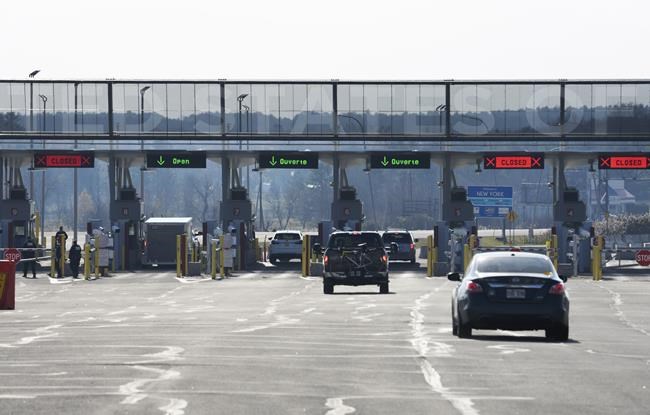 'We miss our friends': N.Y. town eager for Canadians to return as land border reopens | iNFOnews.ca 'We miss our friends': N.Y. town eager for Canadians to return as land border reopens | iNFOnews.ca