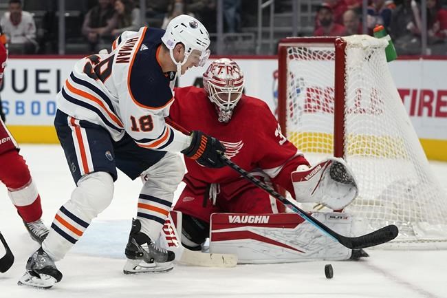Namestnikov scores 2, lifts Red Wings to 4-2 win over Oilers | iNFOnews.ca
