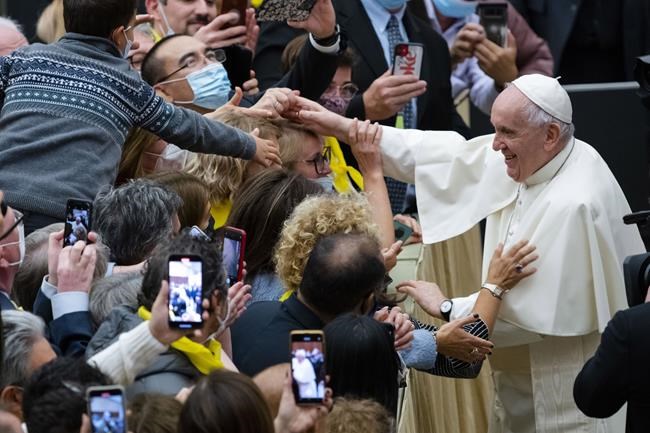 Pope urges European solidarity with migrants amid new crisis | iNFOnews.ca