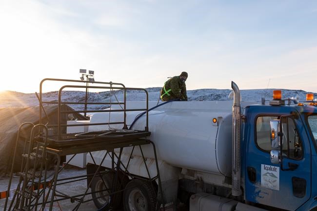 Military faces cold weather issues as it pumps clean drinking water in Iqaluit | iNFOnews.ca Military faces cold weather issues as it pumps clean drinking water in Iqaluit | iNFOnews.ca