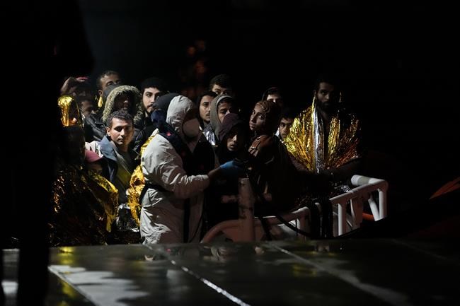 Italian Coast Guard rescues 550 migrants from stormy seas | iNFOnews.ca