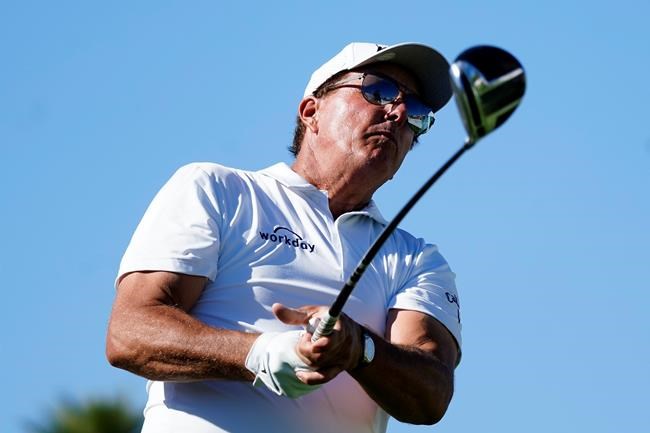 Mickelson wins finale; Langer takes 6th Schwab Cup title | iNFOnews.ca