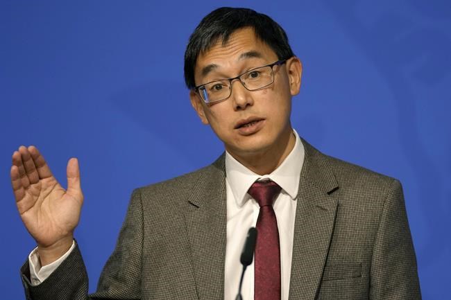 UK extends COVID vaccine booster program amid 'storm clouds' | iNFOnews.ca