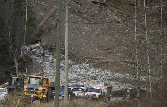 Evacuation train departed Hope, B.C., bound for Vancouver with 200 passengers | iNFOnews.ca