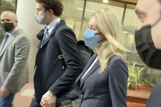 Elizabeth Holmes takes the stand in her criminal fraud trial | iNFOnews.ca