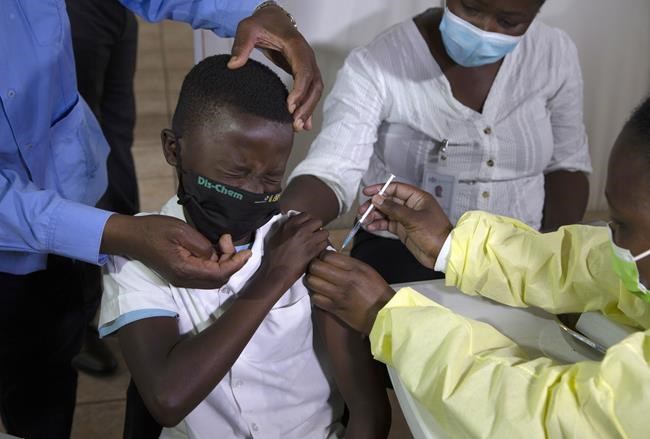 WHO names transmissible new COVID-19 variant 'Omicron' | iNFOnews.ca