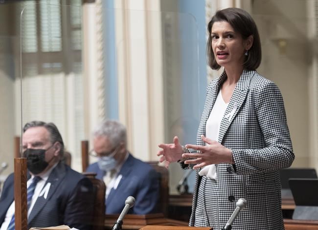 New probe after second violent arrest video involving Quebec City police goes viral | iNFOnews.ca