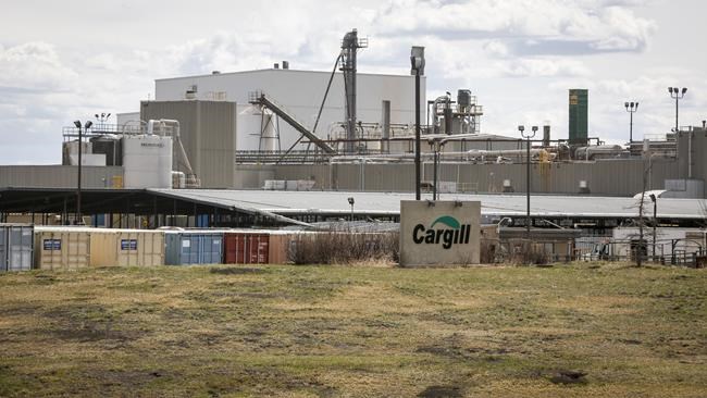 Cargill, union reach tentative deal that could avert strike at High River meat plant | iNFOnews.ca
