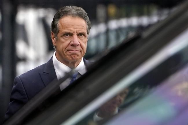 NY ethics board tells former Gov. Cuomo to return book money | iNFOnews.ca