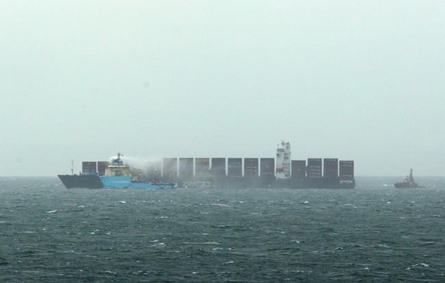 Ship that lost containers moves to Nanaimo, B.C.: coast guard | iNFOnews.ca