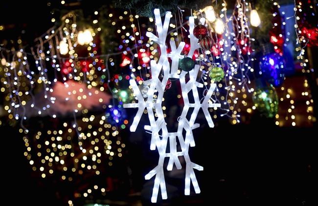Omicron variant casts doubt on Canadians' hopes for a Christmas comeback | iNFOnews.ca
