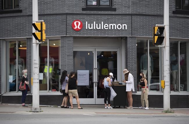 Lululemon vs. Peloton: The fine line between inspiration and imitation in fashion | iNFOnews.ca CP61891324