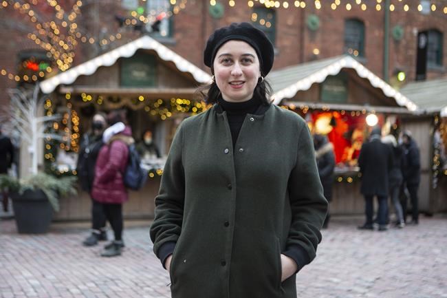 How to deal with shopping anxiety this holiday season | iNFOnews.ca