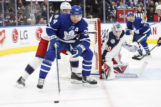 Defenceman Rielly has four assists as Maple Leafs hold on to beat Blue Jackets 5-4 | iNFOnews.ca