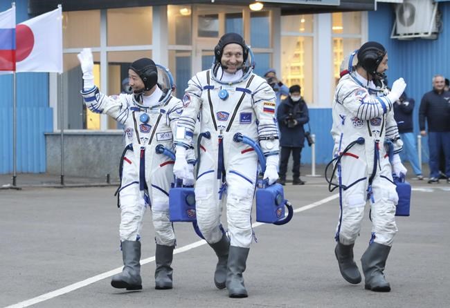 Japanese tourists dock at International Space Station | iNFOnews.ca Japanese tourists dock at International Space Station | iNFOnews.ca