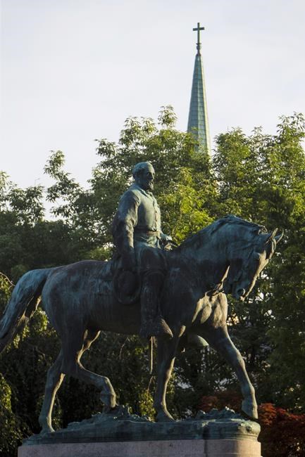 Charlottesville's Lee statue to be melted down for new art | iNFOnews.ca