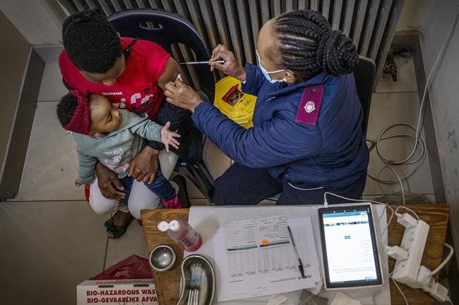 Vaccine makers racing to update COVID shots, just in case | iNFOnews.ca