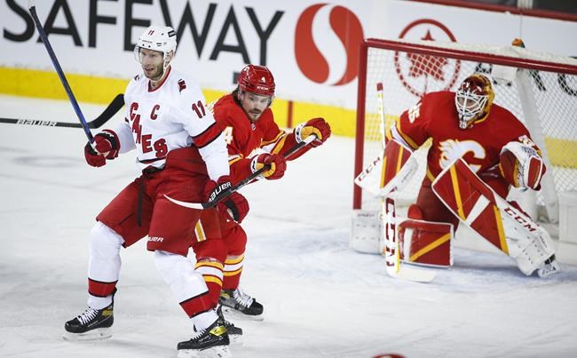 Aho scores second goal in overtime to lead Hurricanes over Flames | iNFOnews.ca