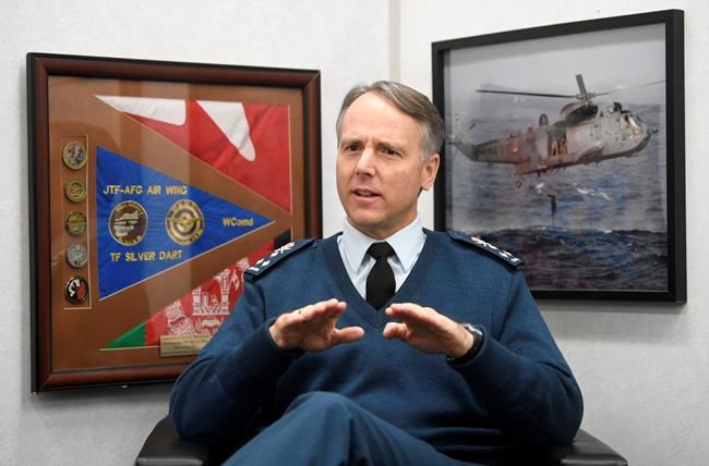'Non-standard' repairs made to fix cracks on military helicopters: commander | iNFOnews.ca CP346009800
