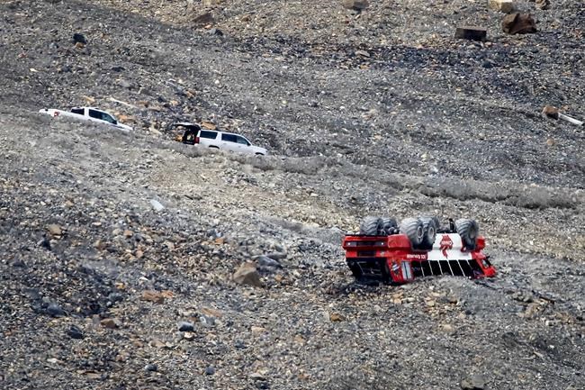 'She is no more': Icefield rollover survivor who lost wife wants report released | iNFOnews.ca