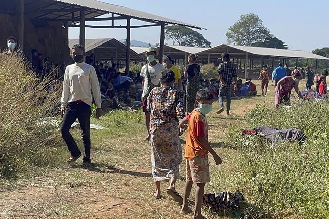 2,500 Myanmar villagers flee army troops into Thailand | iNFOnews.ca 2,500 Myanmar villagers flee army troops into Thailand | iNFOnews.ca