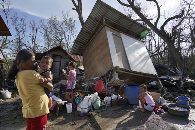 Typhoon deaths in Philippines top 140; mayors plead for food | iNFOnews.ca