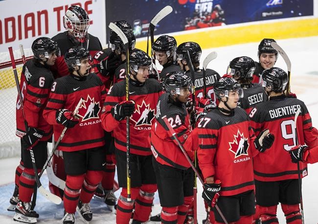 Canadians down Russia 6-4 in front of sparse crowd in world pre-tournament game | iNFOnews.ca Canadians down Russia 6-4 in front of sparse crowd in world pre-tournament game | iNFOnews.ca