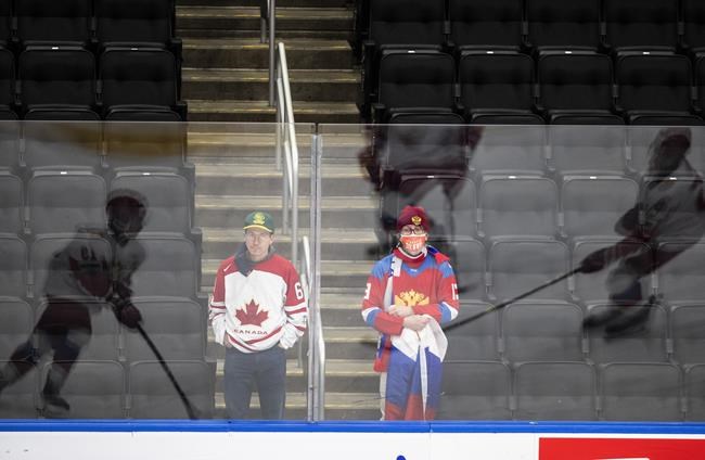 Hockey Canada, Alberta put pandemic hockey know-how to the test again in Edmonton | iNFOnews.ca CP815425728