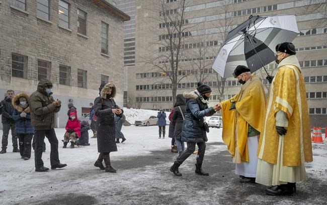 Holiday spirit shines through as COVID dashes plans for gatherings and celebrations | iNFOnews.ca