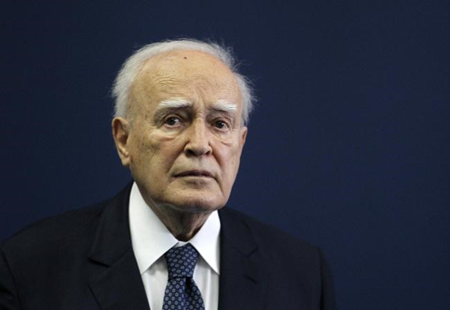 Former Greek President Karolos Papoulias dies at 92 | iNFOnews.ca