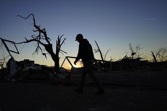 Kentucky's death toll from tornadoes rises to 77 | iNFOnews.ca