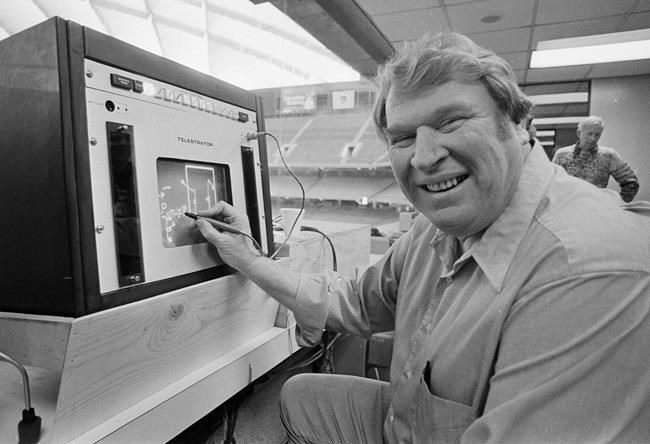John Madden, Hall of Fame coach and broadcaster, dies at 85 | iNFOnews.ca John Madden, Hall of Fame coach and broadcaster, dies at 85 | iNFOnews.ca