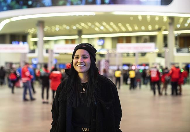 Blackhawks scout Brigette Lacquette breaks hockey barrier for Indigenous women | iNFOnews.ca