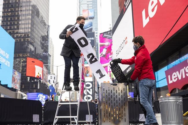 Times Square show will go on despite virus surge, mayor says | iNFOnews.ca