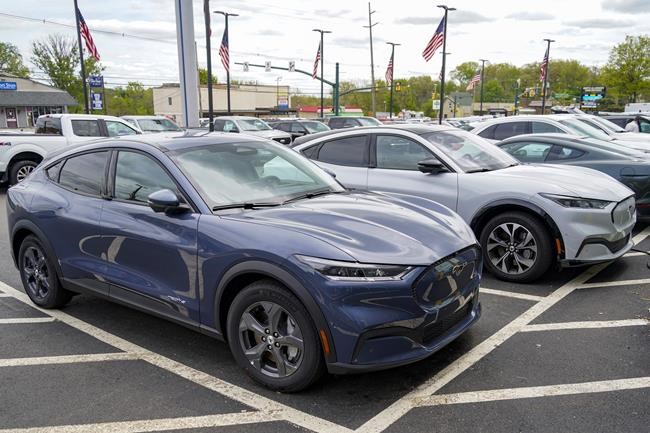 New auto sales up in 2021, but long way before full recovery | iNFOnews.ca New auto sales up in 2021, but long way before full recovery | iNFOnews.ca