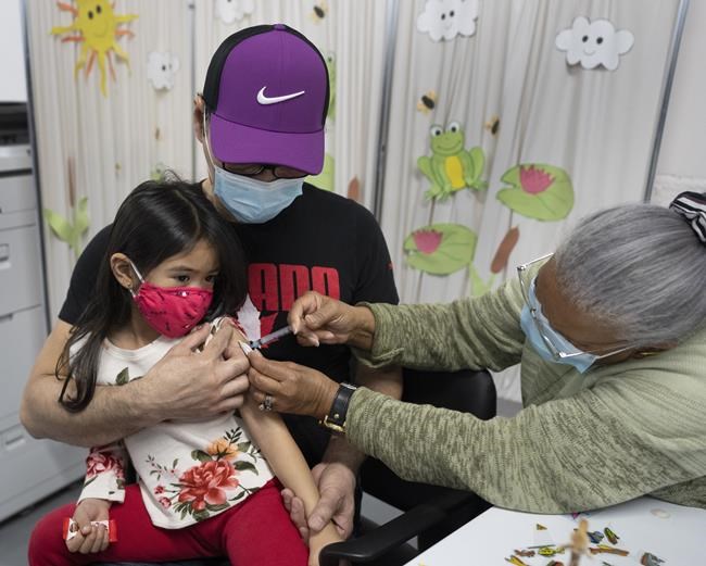 Pediatrician urges parents to have the COVID talk as Omicron cases hit new highs | iNFOnews.ca Pediatrician urges parents to have the COVID talk as Omicron cases hit new highs | iNFOnews.ca
