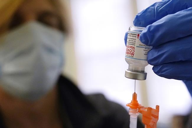 FDA shortens timing of Moderna booster to 5 months | iNFOnews.ca FDA shortens timing of Moderna booster to 5 months | iNFOnews.ca