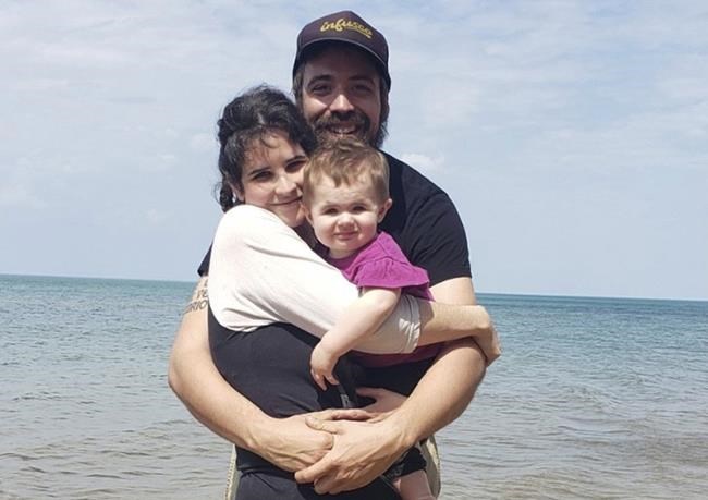 Hospitalizations skyrocket in kids too young for COVID shots | iNFOnews.ca CP1877593849