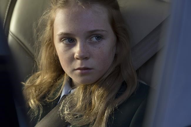 Love bites in 'Wolf Like Me' with Isla Fisher and Josh Gad | iNFOnews.ca