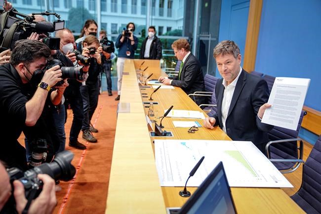 Germany faces 'gigantic' task meeting energy, climate goals | iNFOnews.ca