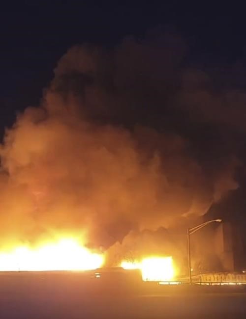 Fire erupts near chemical plant; residents told to stay away | iNFOnews.ca