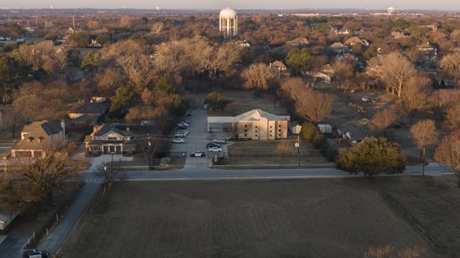 Support flows to 'changed' Texas synagogue after standoff | iNFOnews.ca