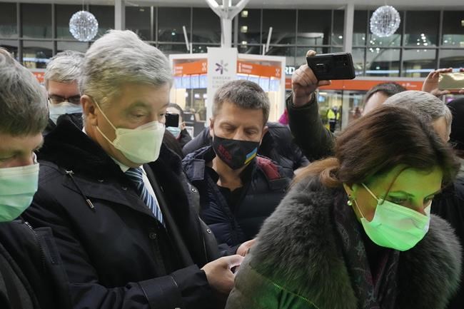 Ex-leader Poroshenko returns to Ukraine to appear in court | iNFOnews.ca CP1821977706