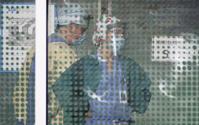 B.C. nurses, doctors exhausted as next COVID-19 peak comes this week: spokespeople | iNFOnews.ca